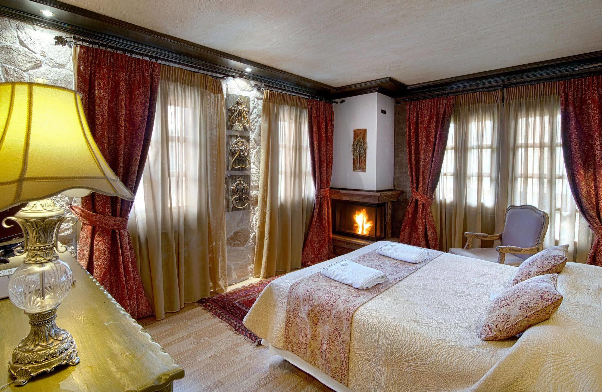 Aroma Dryos Spa & Eco Hotel Metsovo Exteriör bild